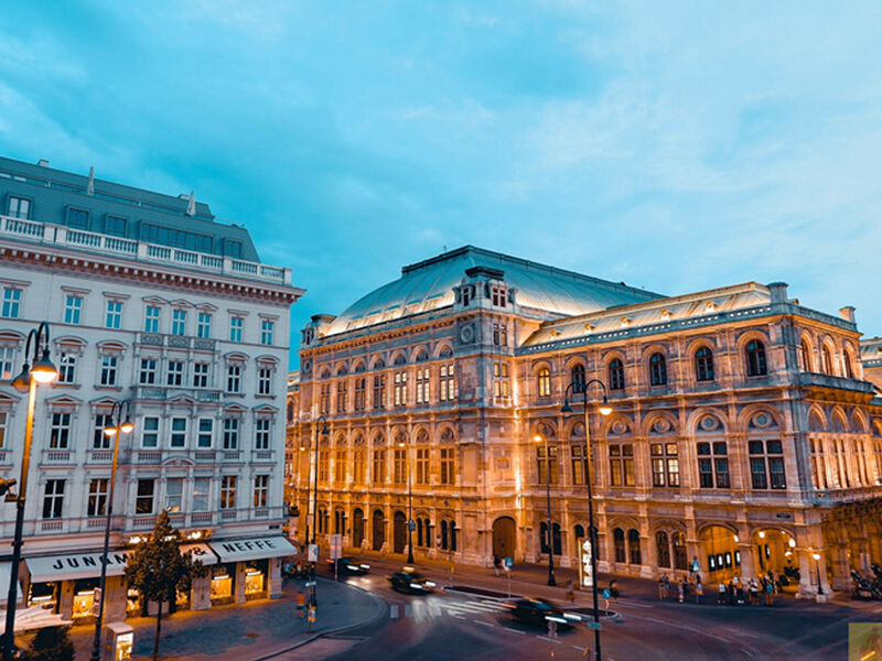 Dolu Dolu Avusturya & Çekya Turu Prag & Viyana Rotası