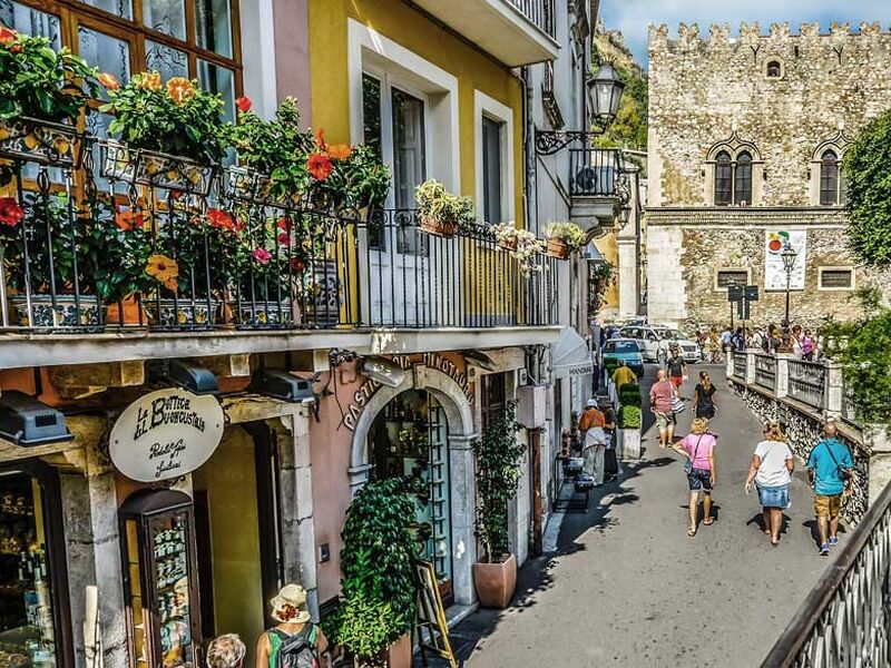 SİCİLYA Türk Hava Yolları ile 4 Gece