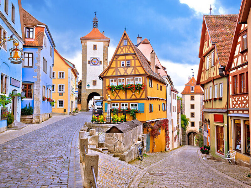 Fransa - İsviçre - Almanya Turu 3 Gece 4 Gün - Ankara dan AJET ile STR-STR