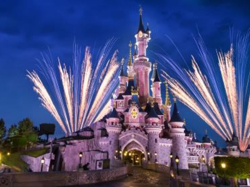 Paris - Disneyland Turu 3 Gece 4 Gün - İstanbul dan THY ile