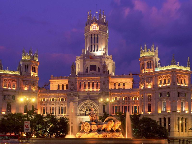 Barcelona - Madrid Turu 5 Gece 6 Gün - İzmir den SunExpress ile