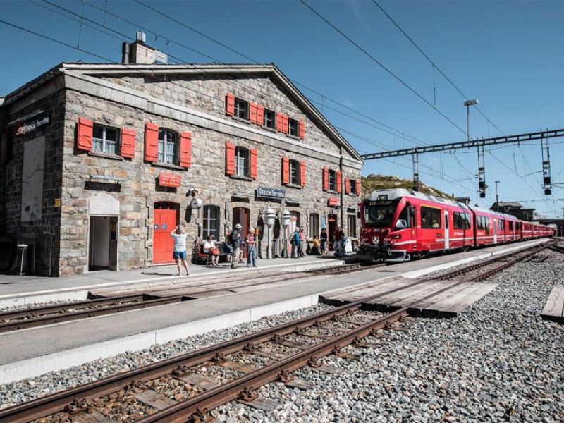 ANKARA’DAN KLASİK İTALYA VE  BERNİNA EXPRESS ILE İSVİÇRE TURU SunExpress Havayolları ile 7 gece