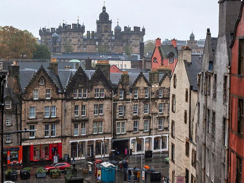 İNGİLTERE VE İSKOÇYA İKONLARI TURU Türk Hava Yolları ile 5 gece