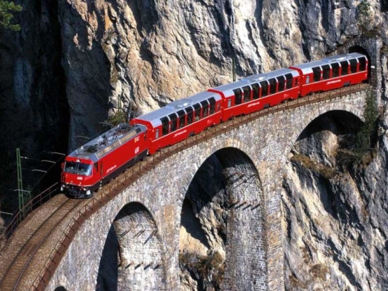 BERNİNA EXPRESS ILE  BİR AVRUPA MASALI TURU Türk Hava Yolları ile 7 gece