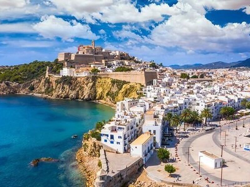 Costa Smeralda ile İbiza'lı Akdeniz PGS ile